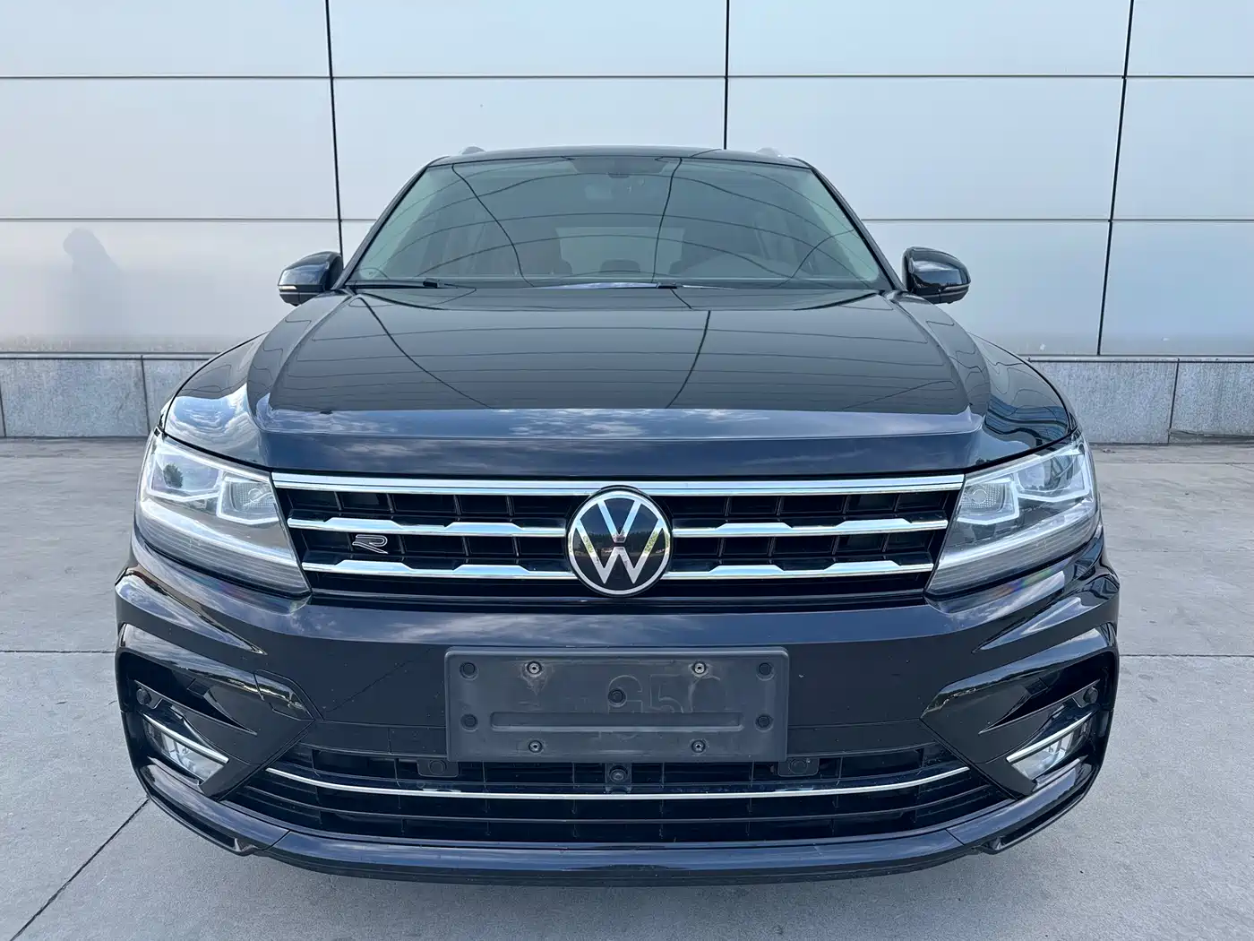 Volkswagen Tiguan L 2021 330TSI Automatic 2WD R-Line Premium фото 2