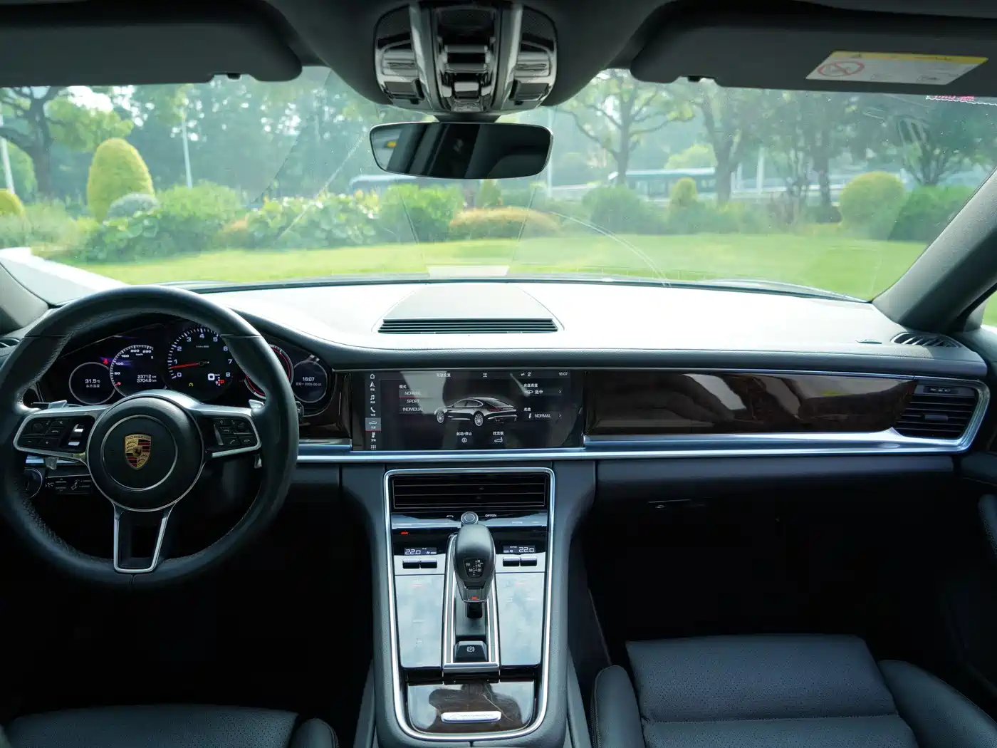 Porsche Panamera 2017 Panamera 3.0T фото 6