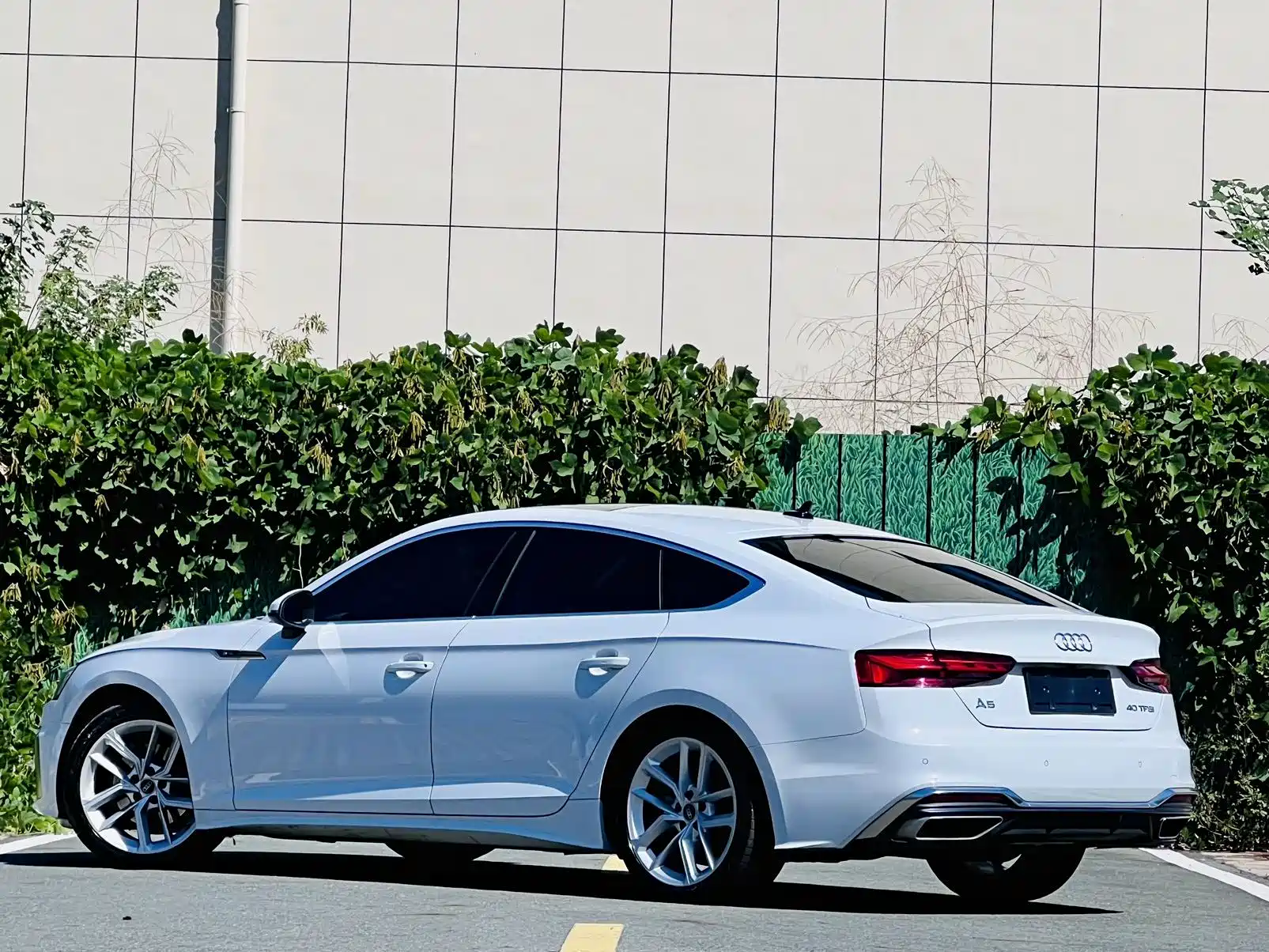Photo 7 - Audi A5 (Import)
