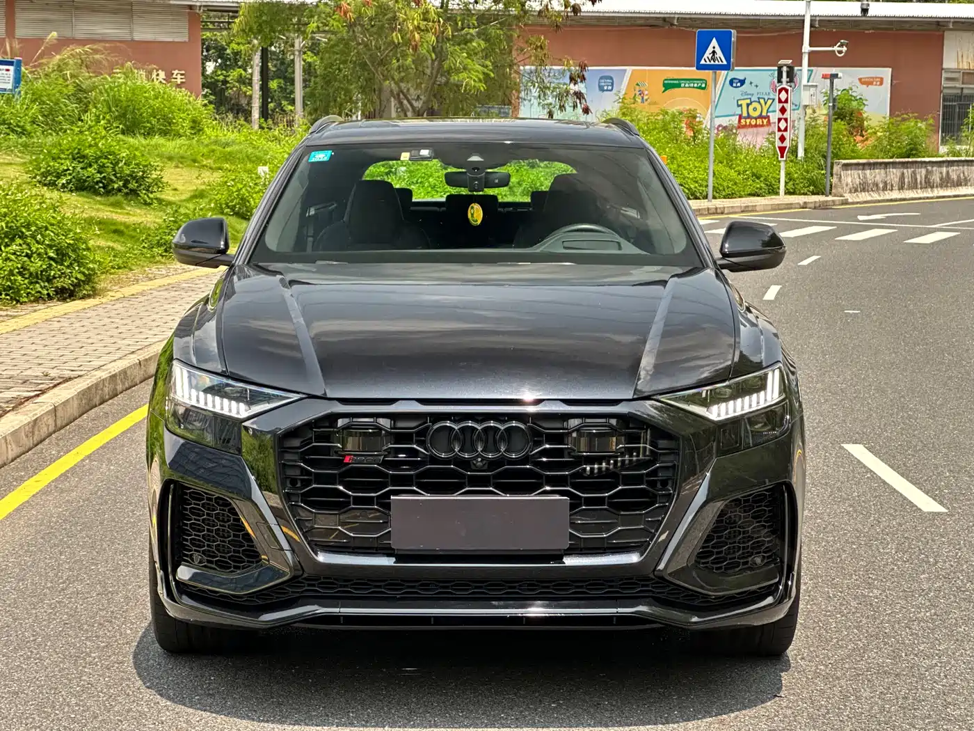 Audi Q8 2021 55 TFSI Dark Knight Limited Edition фото 3