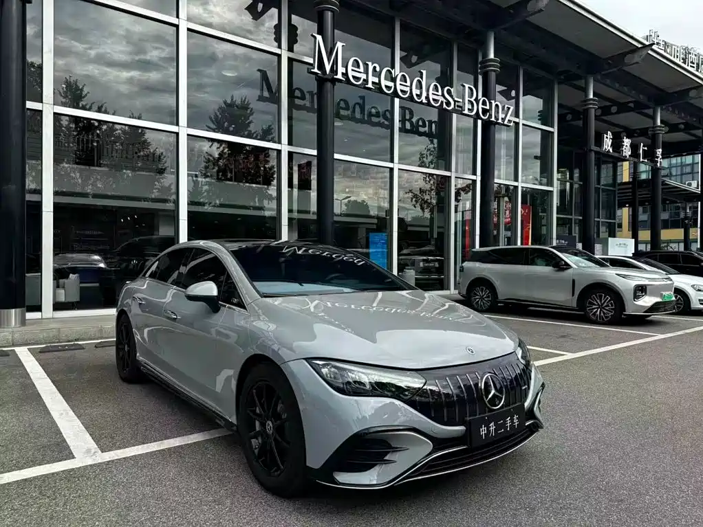 Фото 3 - Mercedes-Benz EQE