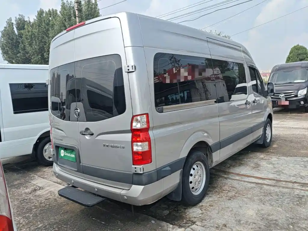 Foton Tuyano 2024 2023 2.0T Automatic Jixiang Long Wheelbase Medium Roof Single Rear Wheel 7/9-Seater