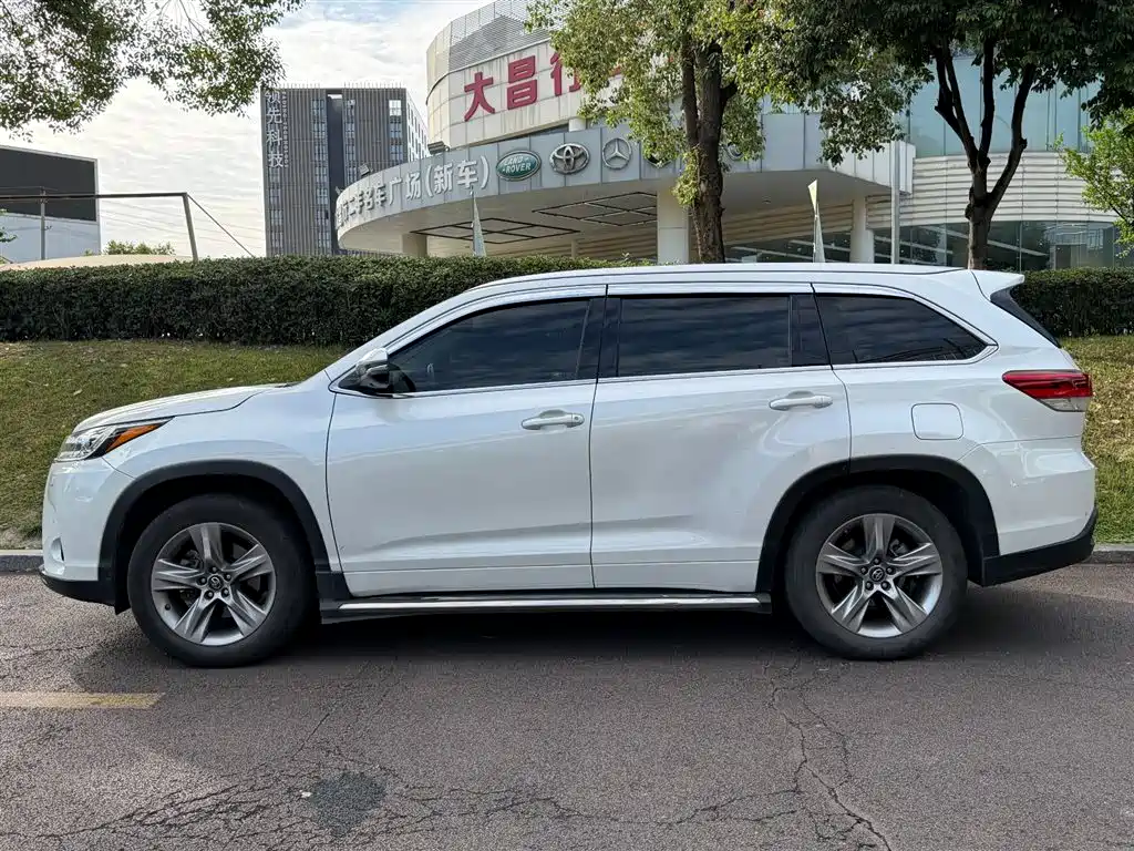 Toyota Highlander 2018 2.0T 4WD Ultimate 7-seater (China V) фото 3