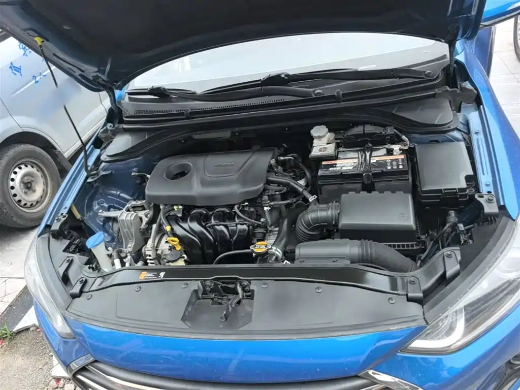 Hyundai Elantra 2016 Model 1.6L Automatic Smart Elite фото 20
