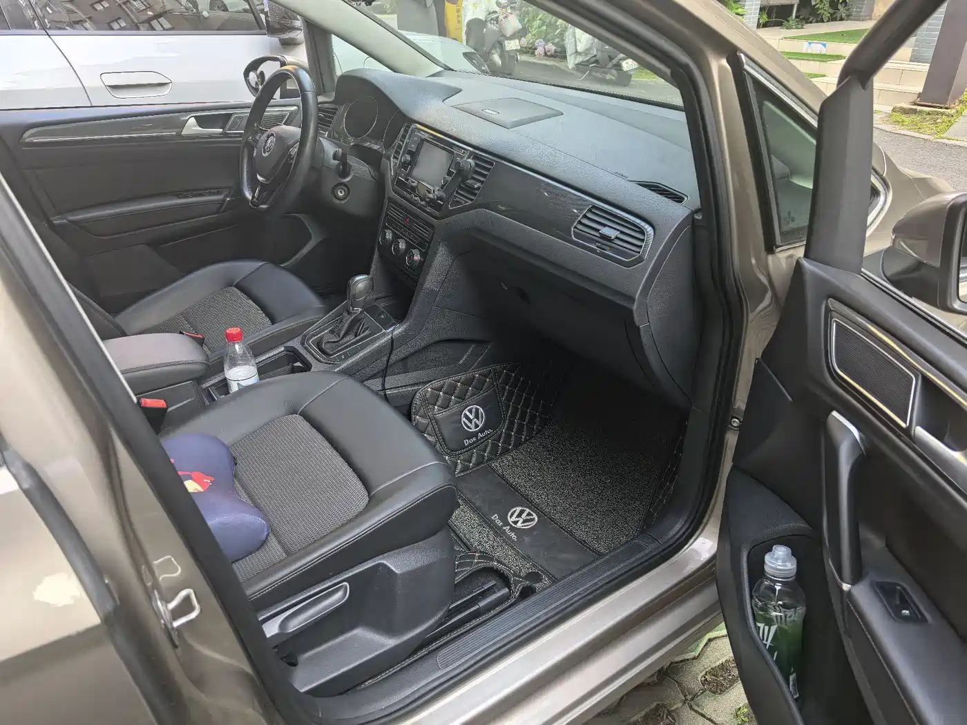 Volkswagen Golf Sportsvan 2018 230TSI Automatic Progressive фото 11