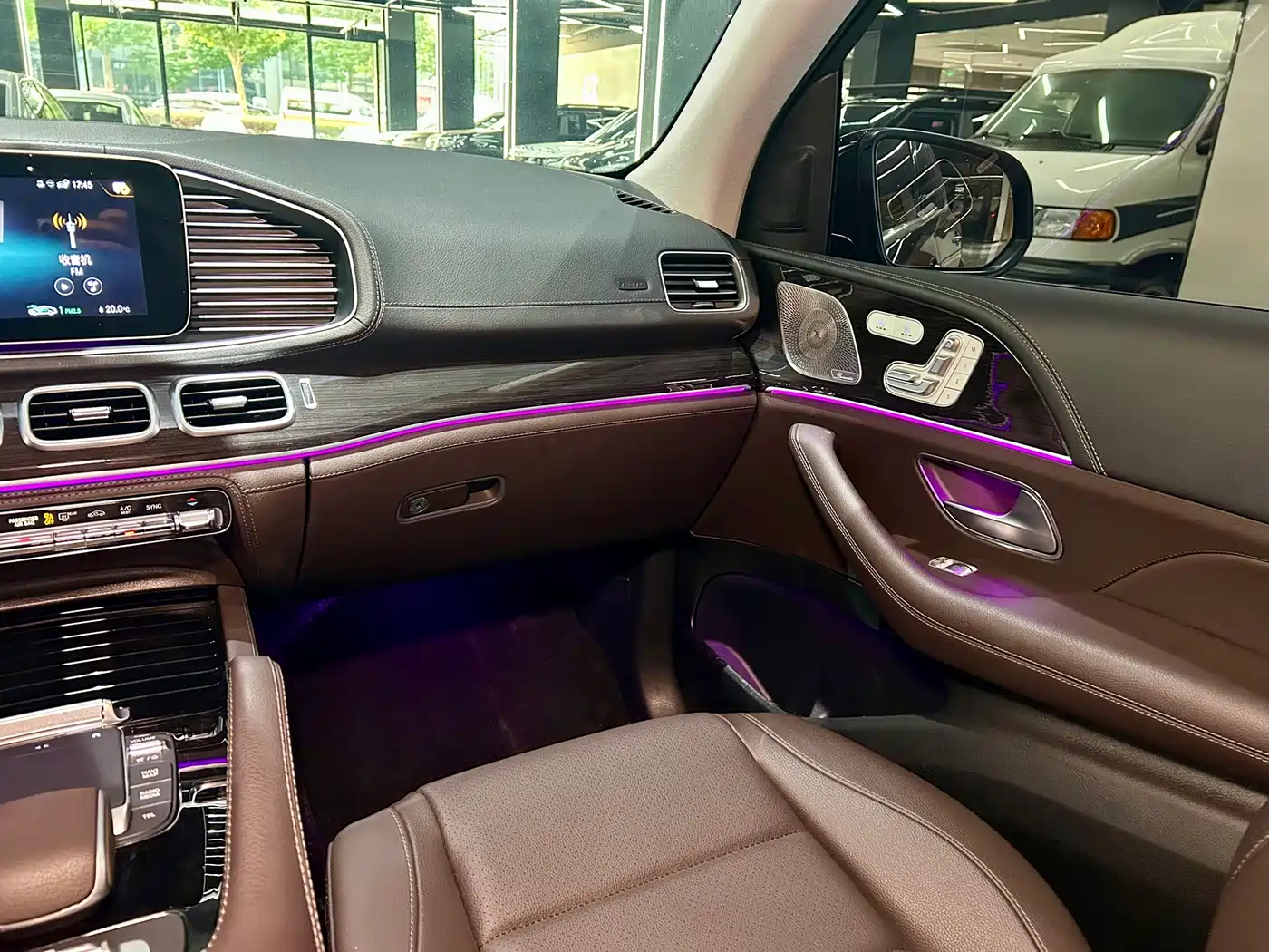 Mercedes-Benz GLS 2023 GLS 450 4MATIC Fashion Edition фото 30