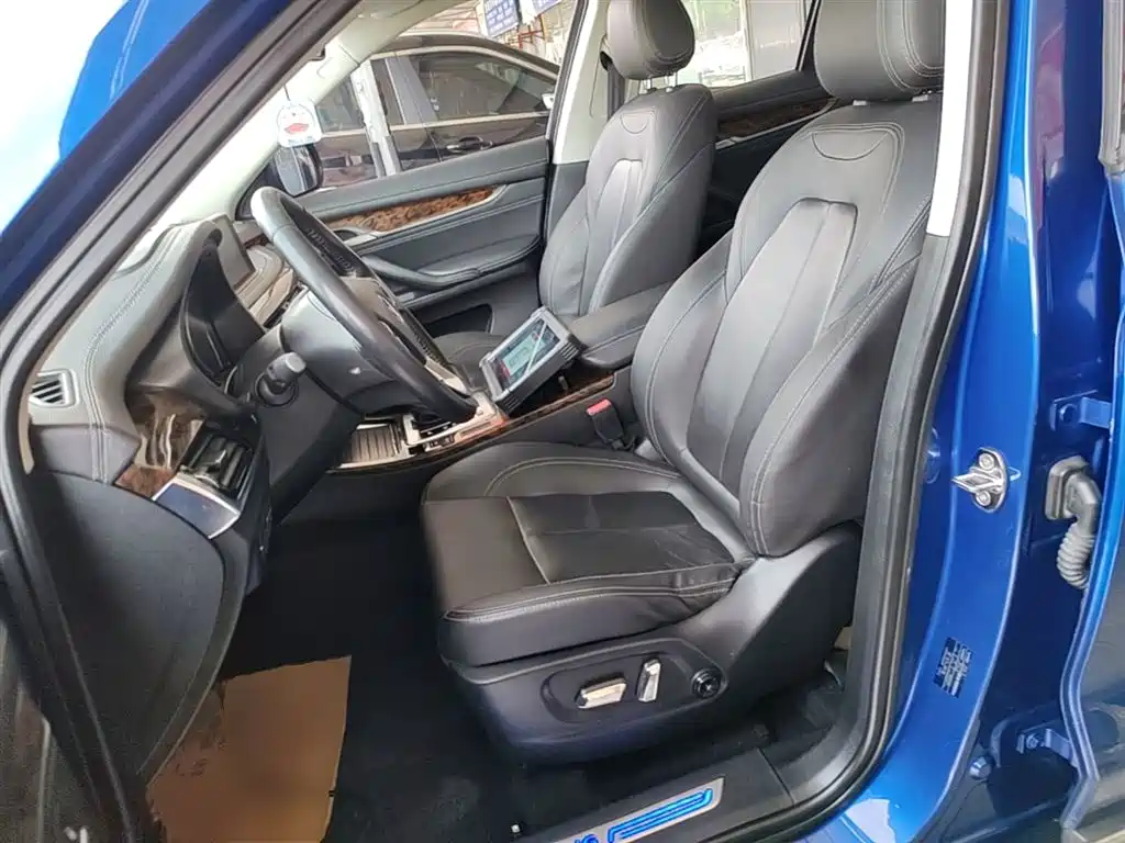 Hanteng Auto Hanteng X7 2017 2016 2.0T DCT Royal Edition