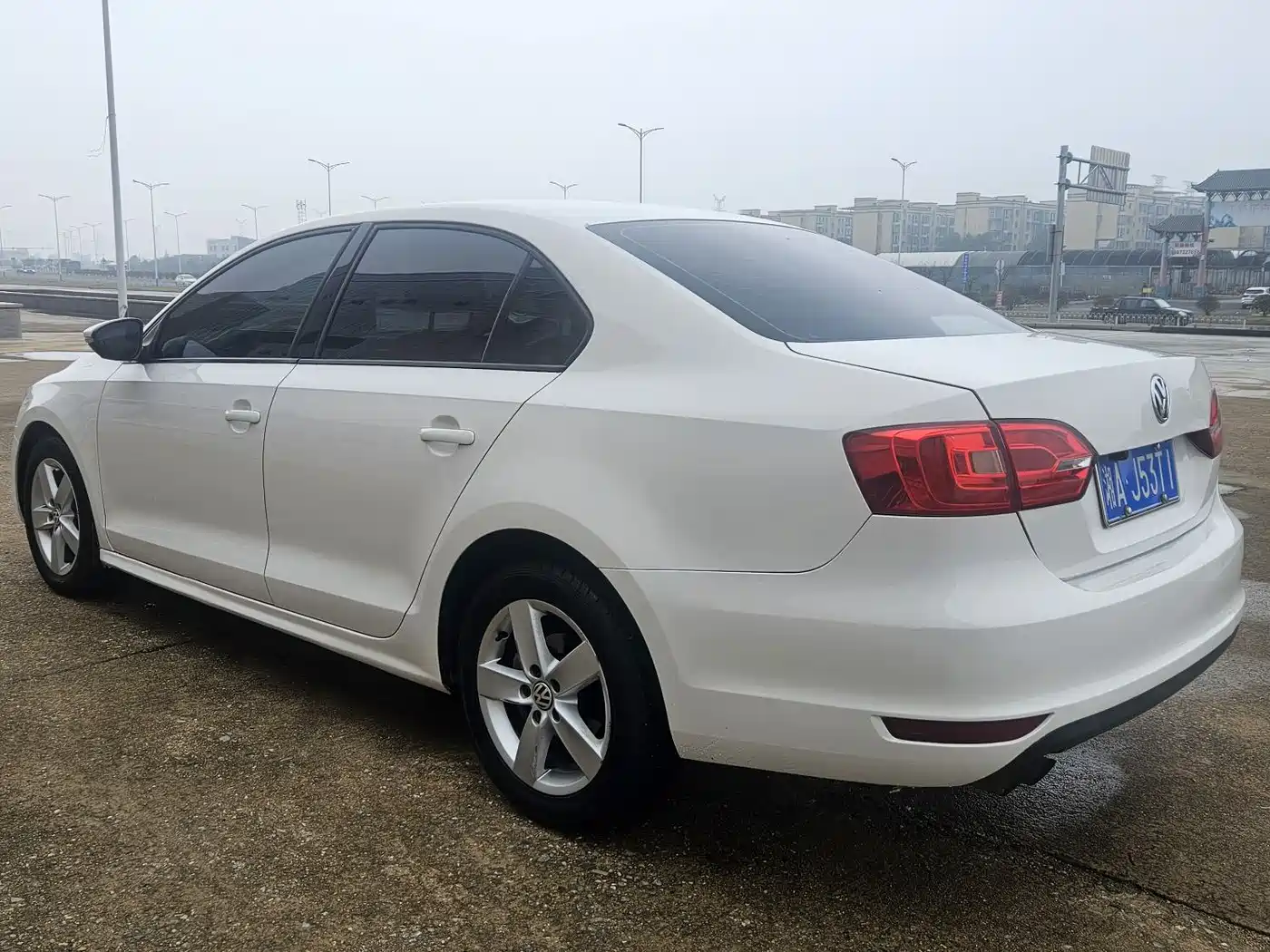 Volkswagen Sagitar 2012 1.4TSI Automatic Luxury фото 6