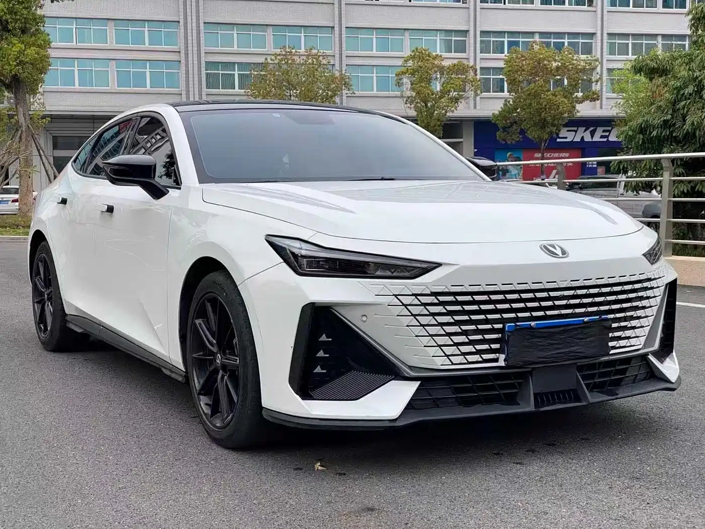 CHANGAN UNI-V