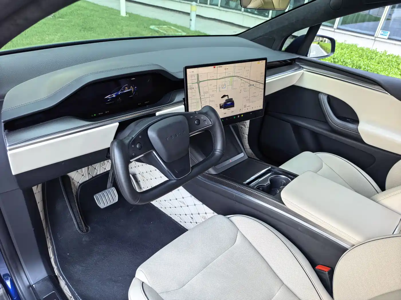 Tesla Model X 2023 Tri-motor AWD Plaid фото 10