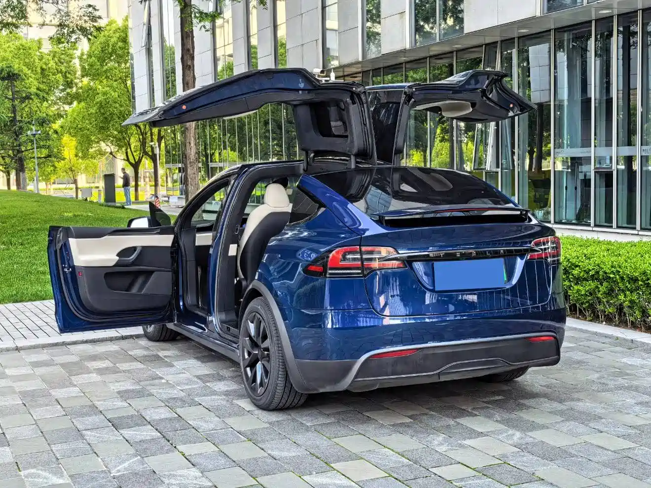 Tesla Model X 2023 Tri-motor AWD Plaid фото 46