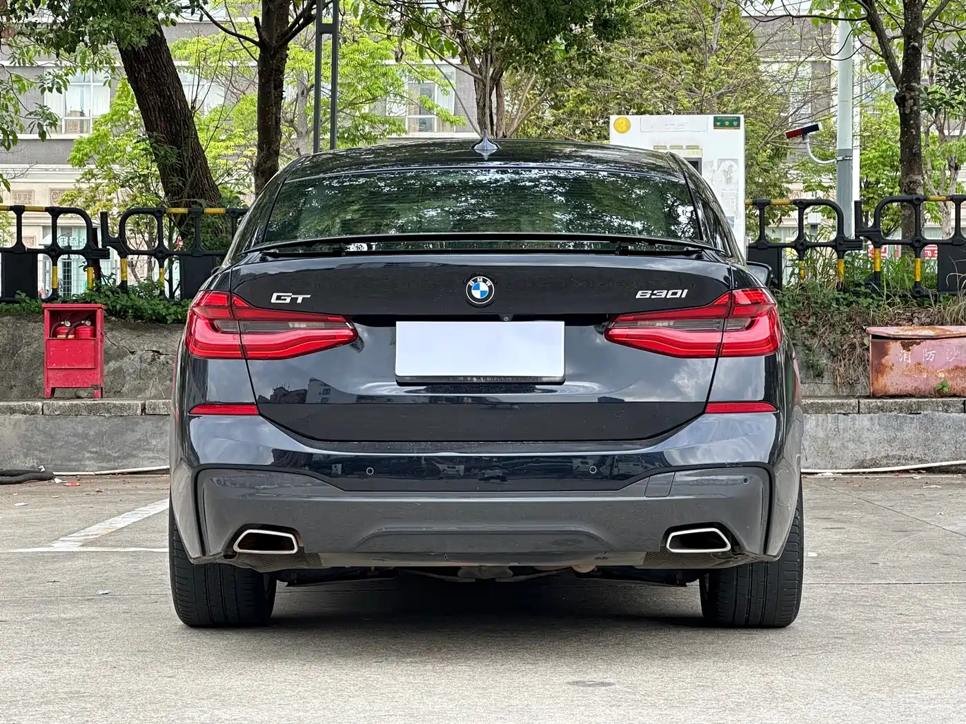 BMW 6 Series GT 2020 630i M Sport Package фото 8