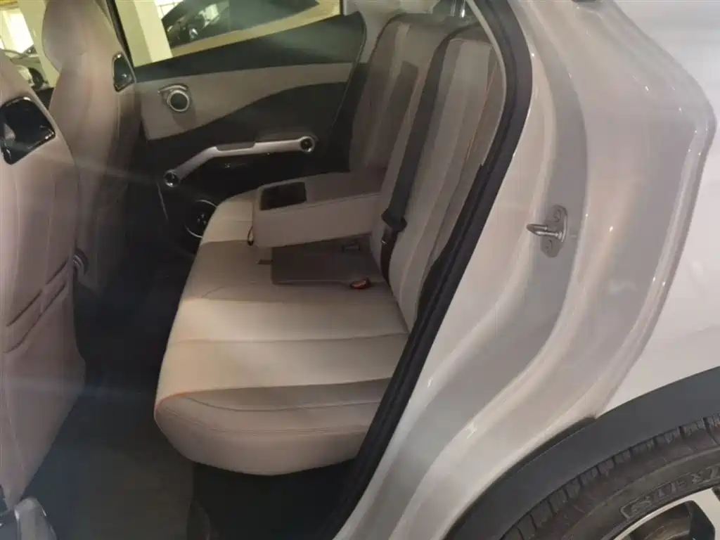 BYD Yuan PLUS 2024 Glory Edition 510KM Leading фото 17