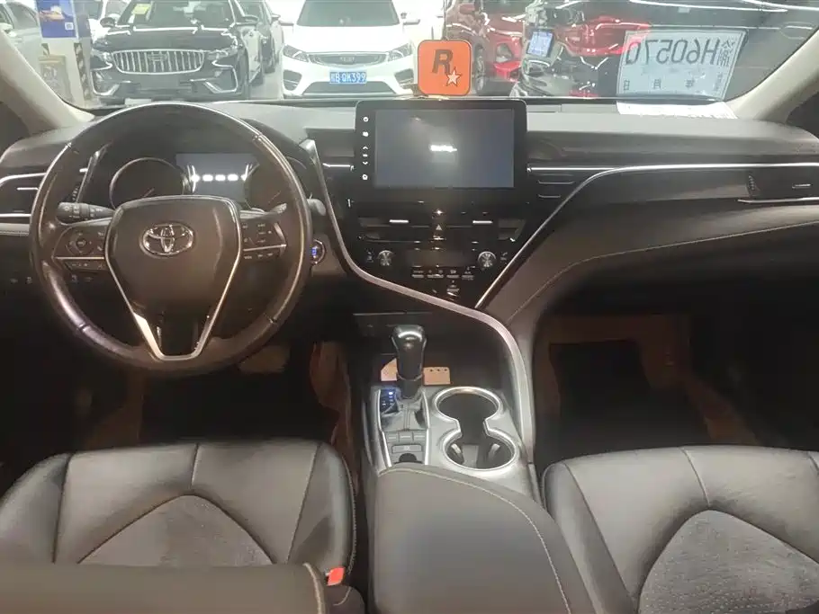 Toyota Camry 2021 2.0S Sporty Edition фото 12