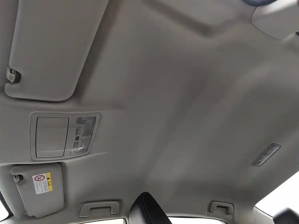 Toyota Corolla 2017 Facelift 1.2T S-CVT GL фото 14