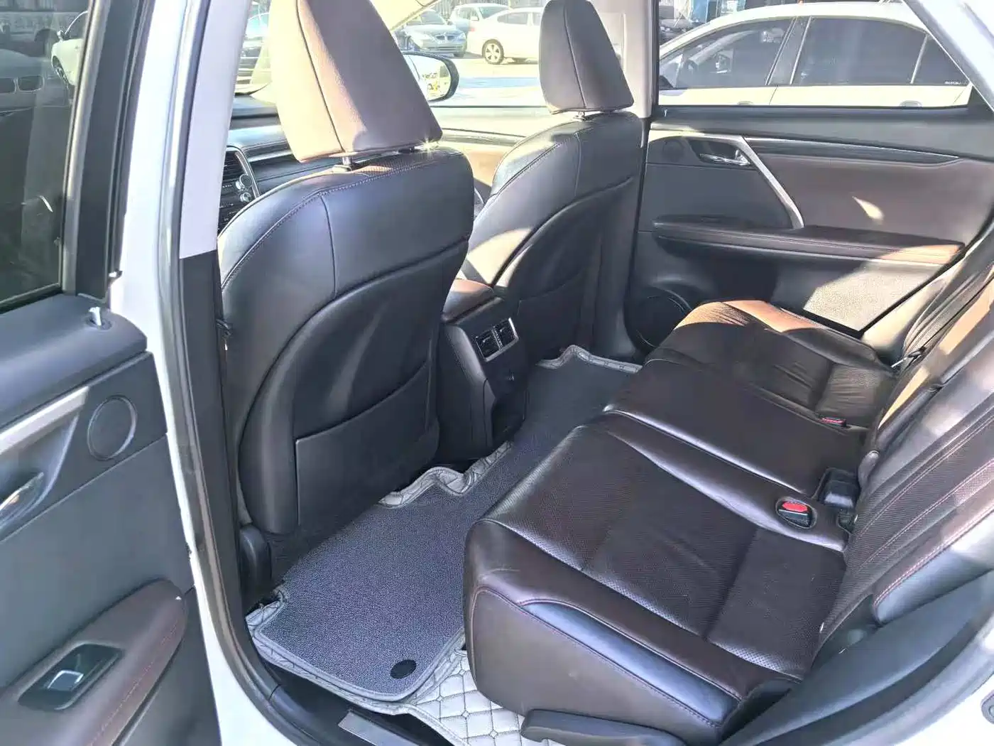 Lexus RX 2016 300 4WD Elegance Edition (China V) фото 3