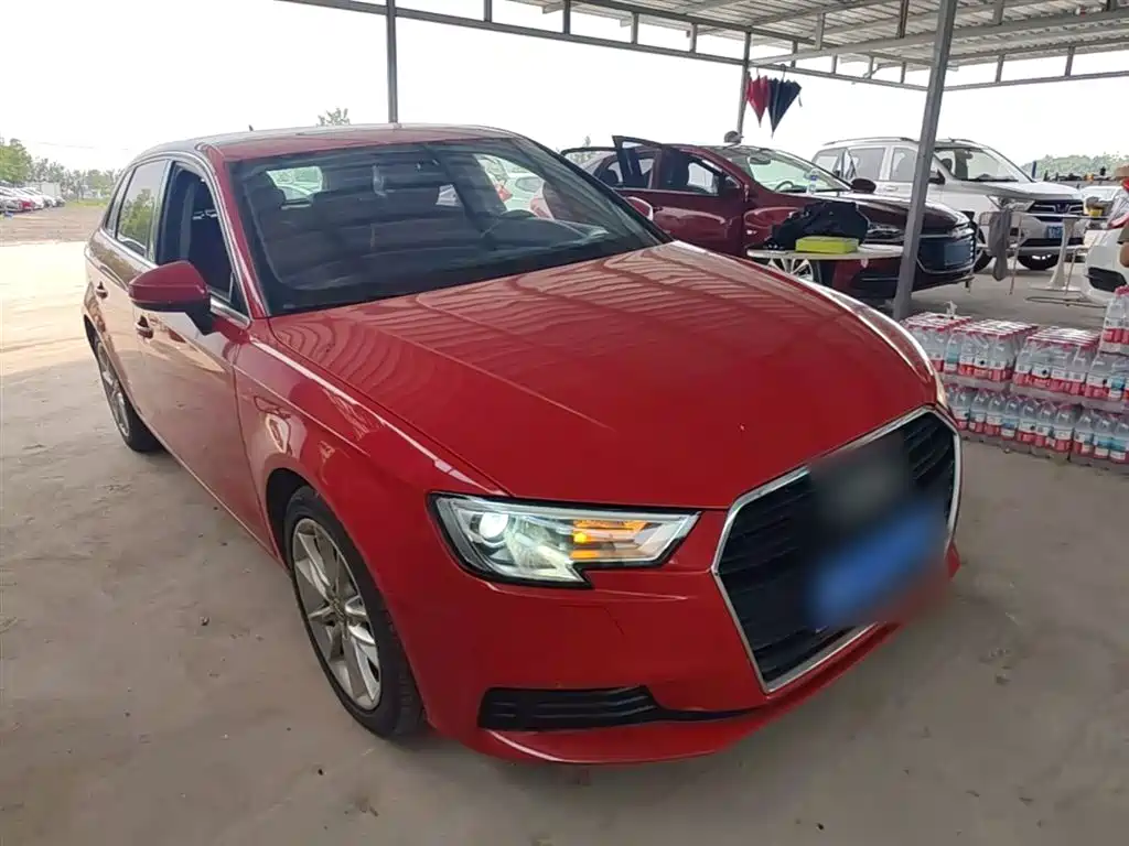 Audi A3 2018 30th Anniversary Sportback 35 TFSI Progressive фото 4