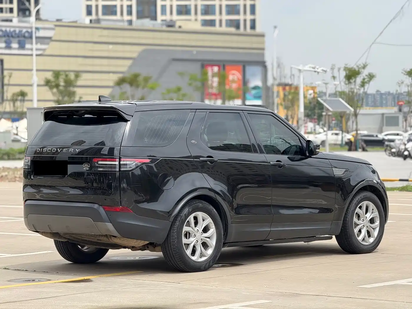 Land Rover Discovery 2017 3.0 SC V6 SE фото 9