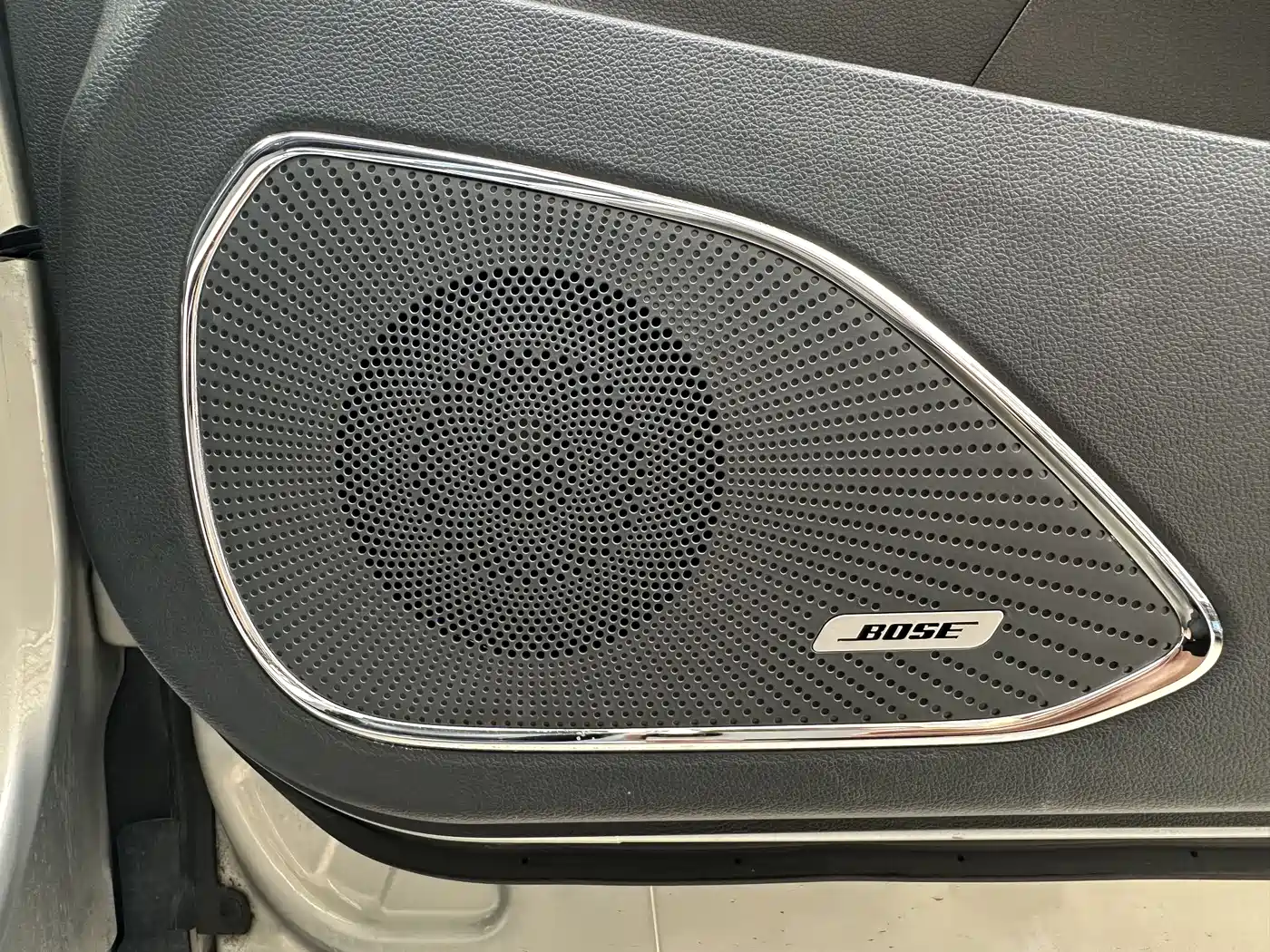 Hongqi HS5 2022 2.0T Smart Connect Premium Edition фото 15