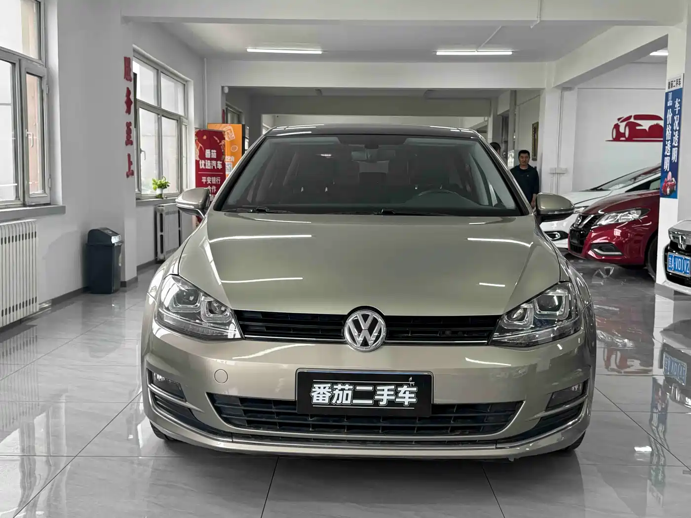 Volkswagen Golf 2016 230TSI Automatic Luxury фото 2