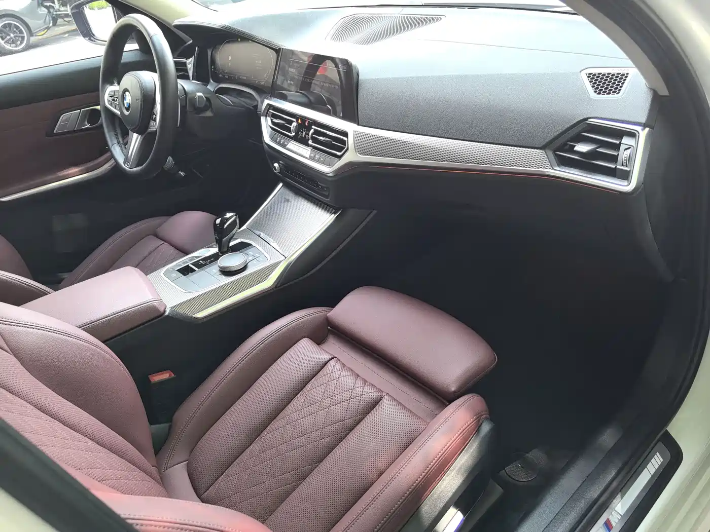 BMW 3 Series 2022 325Li M Sport Shadow Edition фото 9