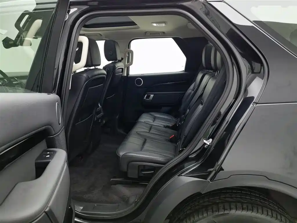 Land Rover Discovery 2019 3.0 SC V6 SE фото 15