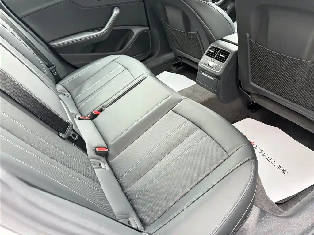 Audi A4L 2024 40 TFSI Luxury Dynamic фото 7