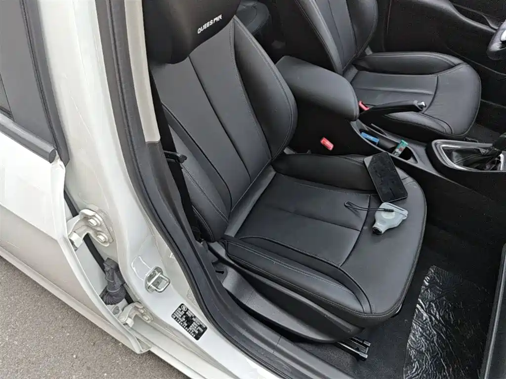 Buick Excelle 2018 18T Automatic Elite фото 25