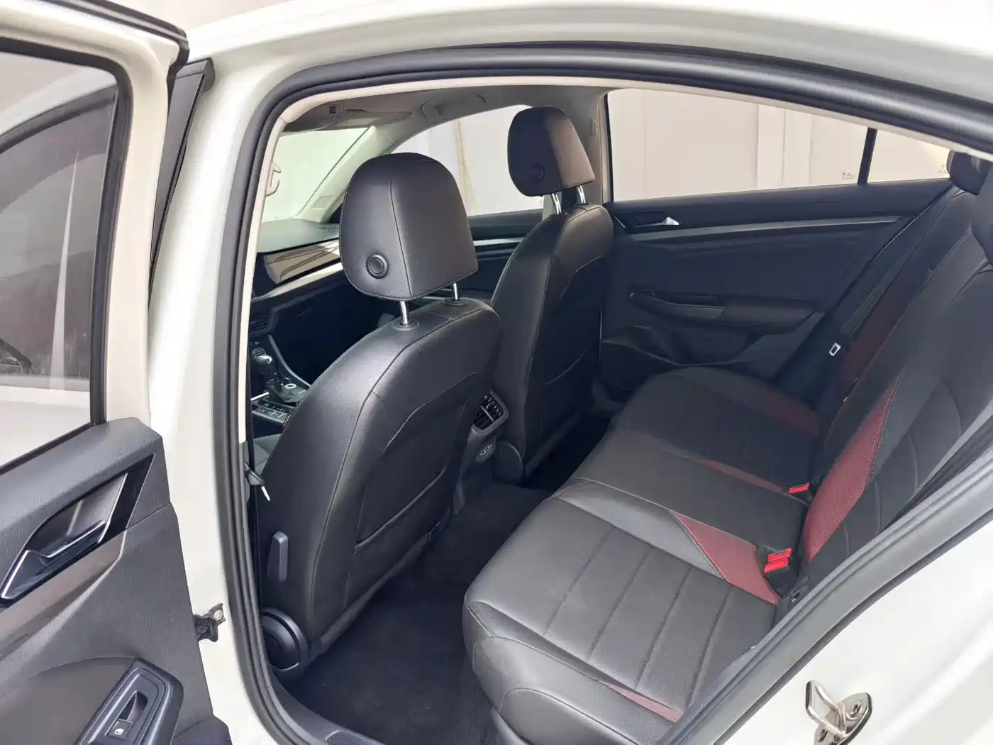 Volkswagen Bora 2019 1.5L Auto Luxury Model фото 6
