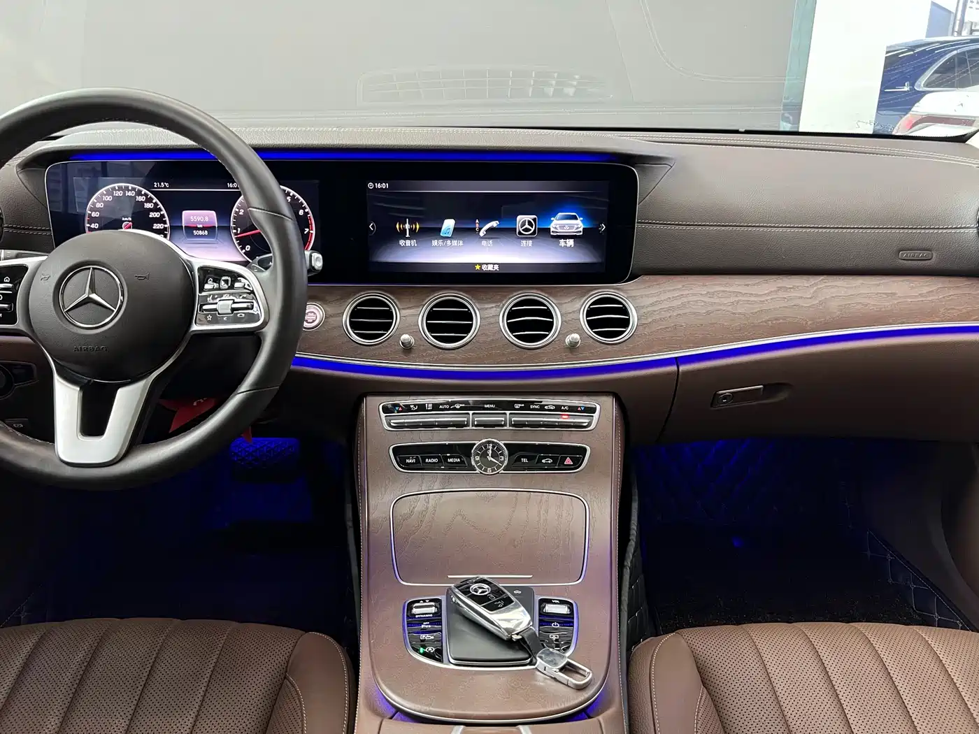Mercedes-Benz E-Class 2020 Facelift E 300 L Exclusive фото 23