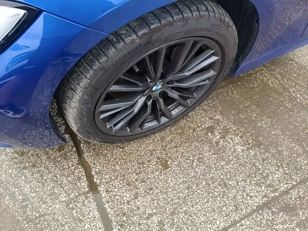 Фото 23 - BMW 3 Series