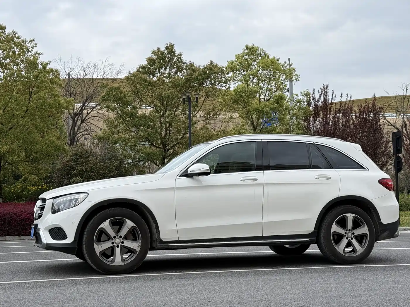 Mercedes-Benz GLC 2016 GLC 300 4MATIC Dynamic фото 3