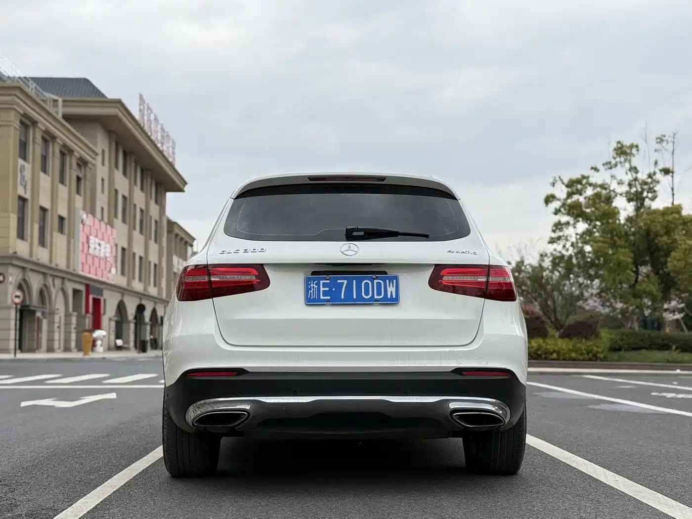 Mercedes-Benz GLC 2016 GLC 300 4MATIC Dynamic фото 5