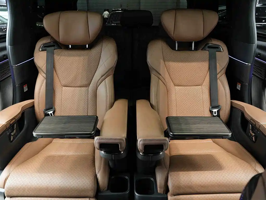 Toyota Alphard 2024 Hybrid 2.5L Ultimate Enjoyment Edition фото 14