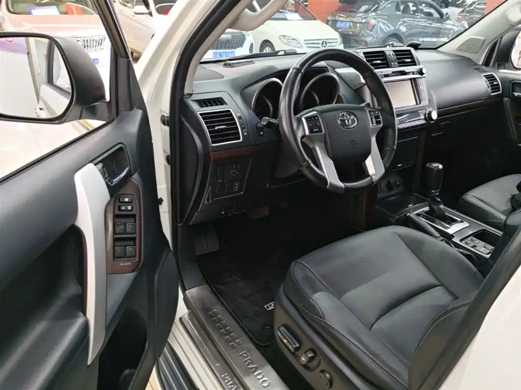 Toyota Prado 2016 3.5L Auto TX-L NAVI фото 16