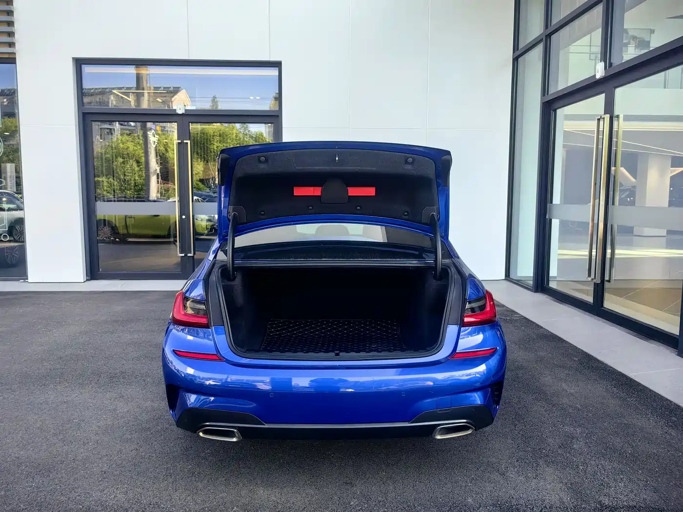 BMW 3 Series 2021 320Li M Sport Package фото 12