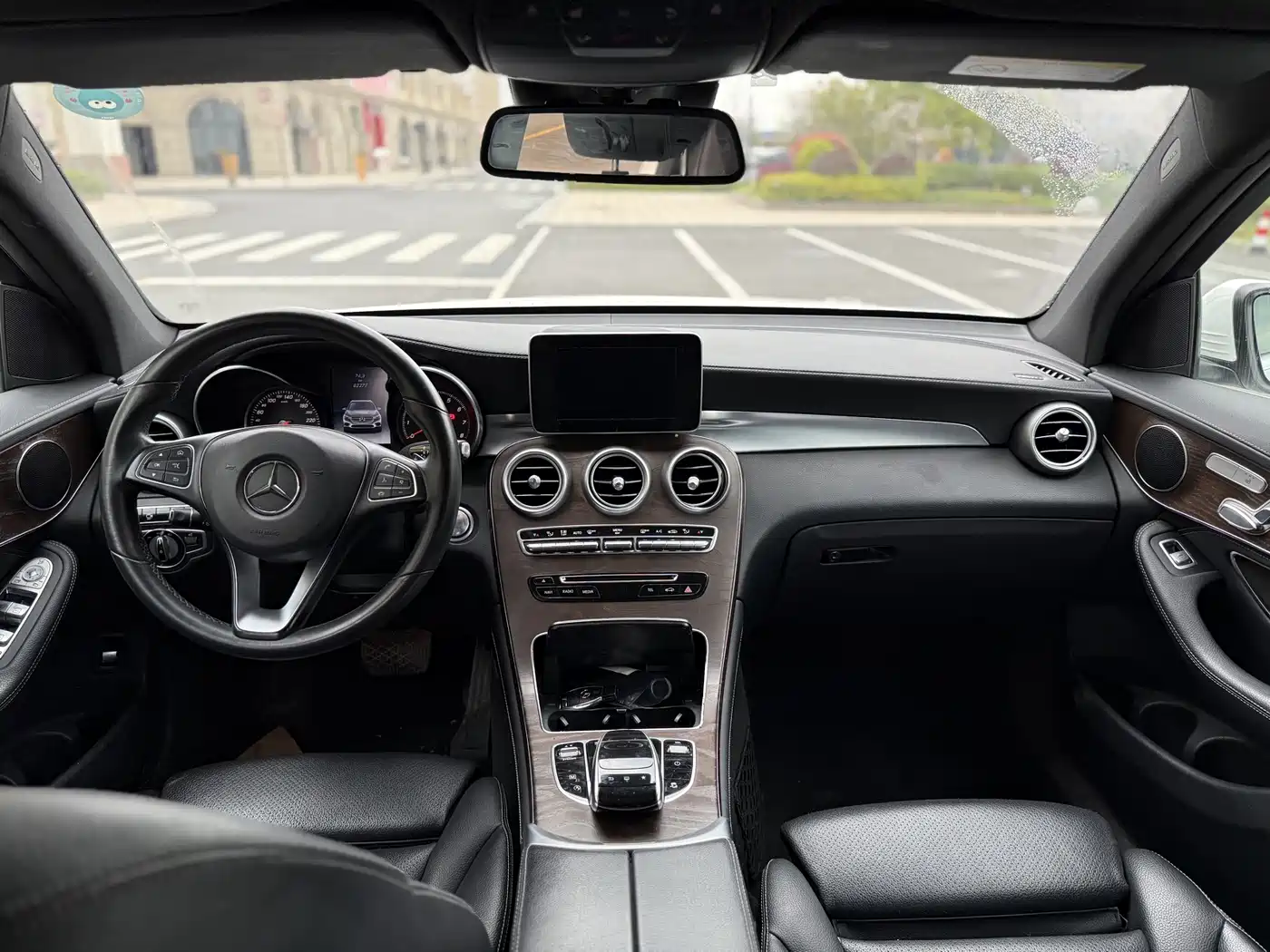 Mercedes-Benz GLC 2016 GLC 300 4MATIC Dynamic фото 7