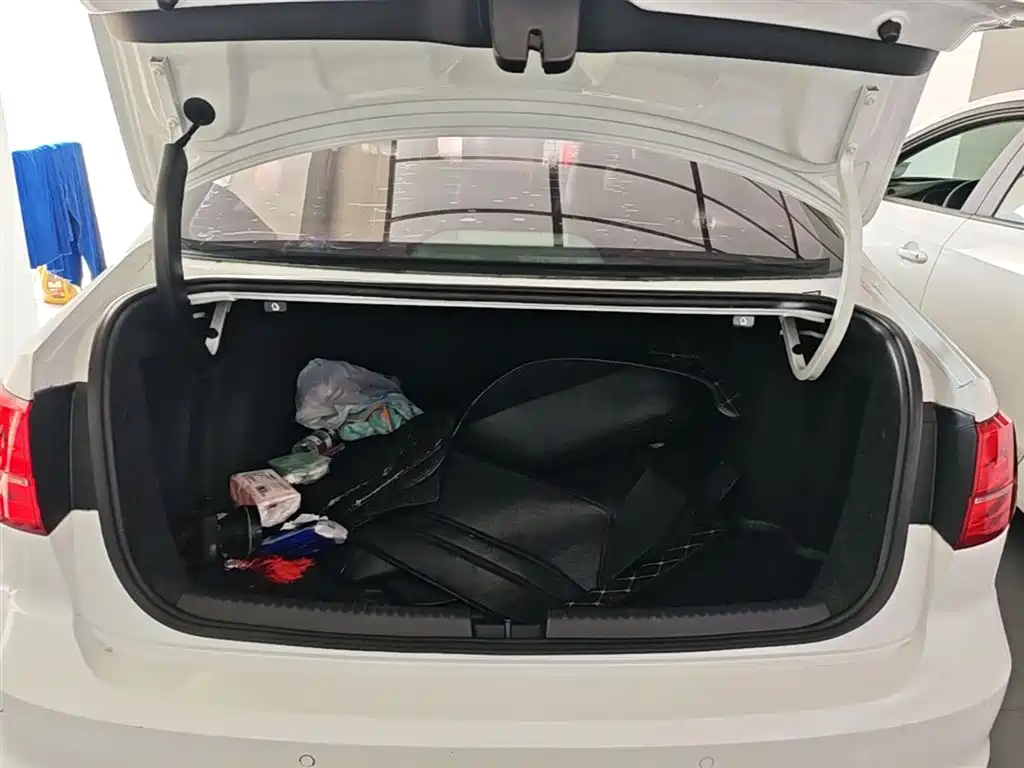 Volkswagen Sagitar 2018 280TSI DSG Comfort фото 19