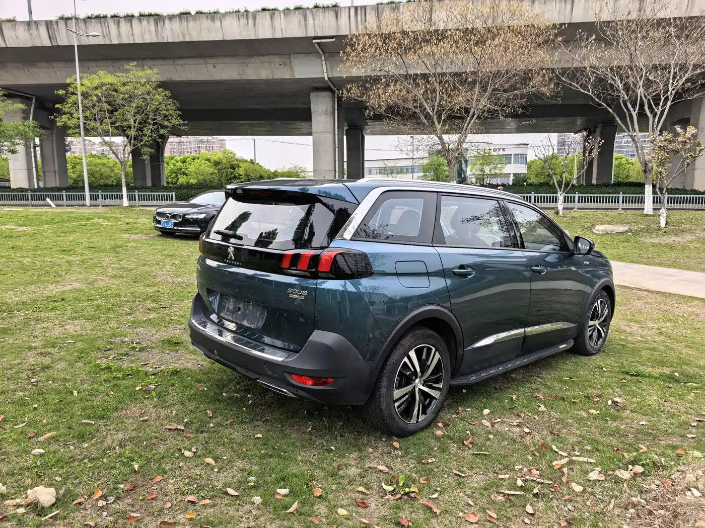 Peugeot 5008 2017 350THP 7-seat Elite Edition фото 7