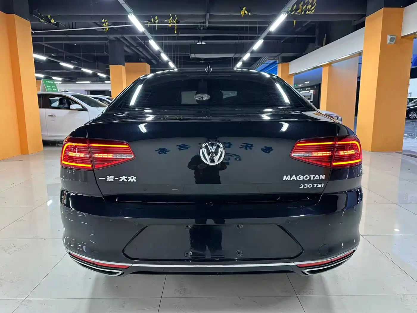 Volkswagen Magotan 2019 330TSI DSG Luxury Class China VI фото 7