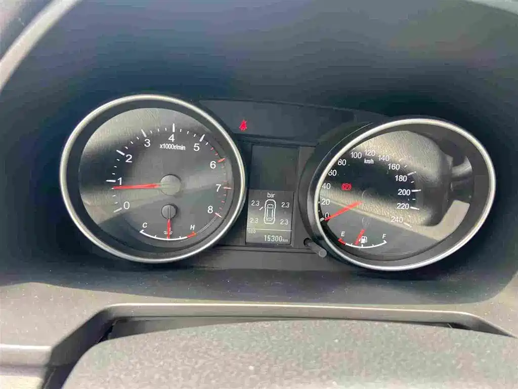 Фото 11 - Haval M6