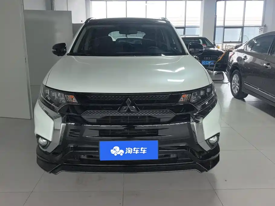 Mitsubishi Outlander 2023 2021 2.4L 4WD Yaodong Edition 5-seater