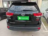 Photo 6 - Toyota Highlander