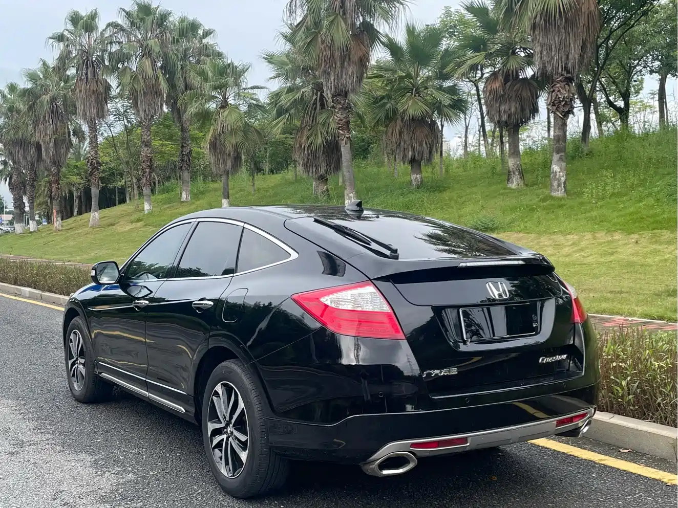 Honda Crosstour 2016 2016 2.4L Luxury Edition