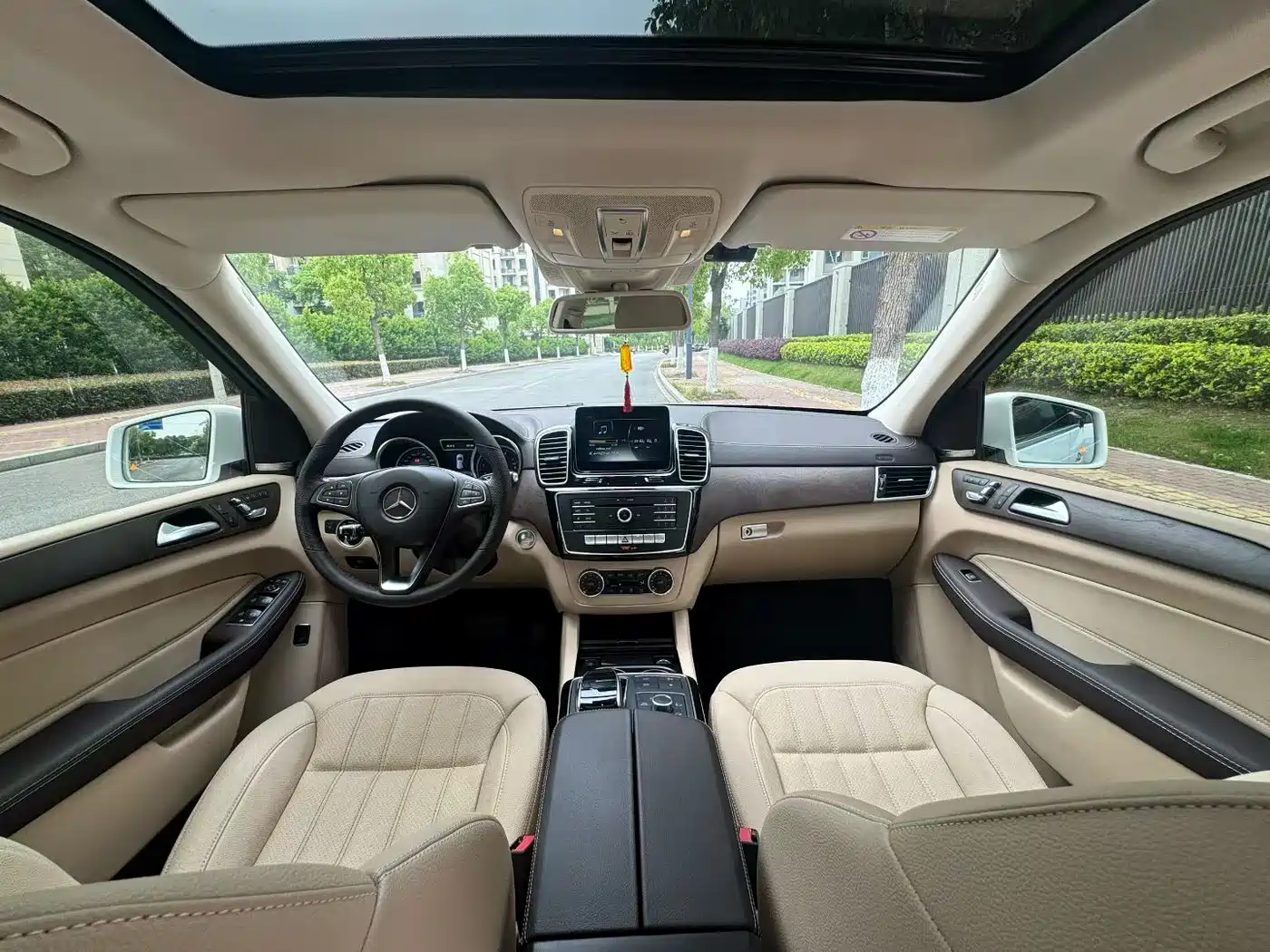 Mercedes-Benz GLE 2016 GLE 400 4MATIC фото 9