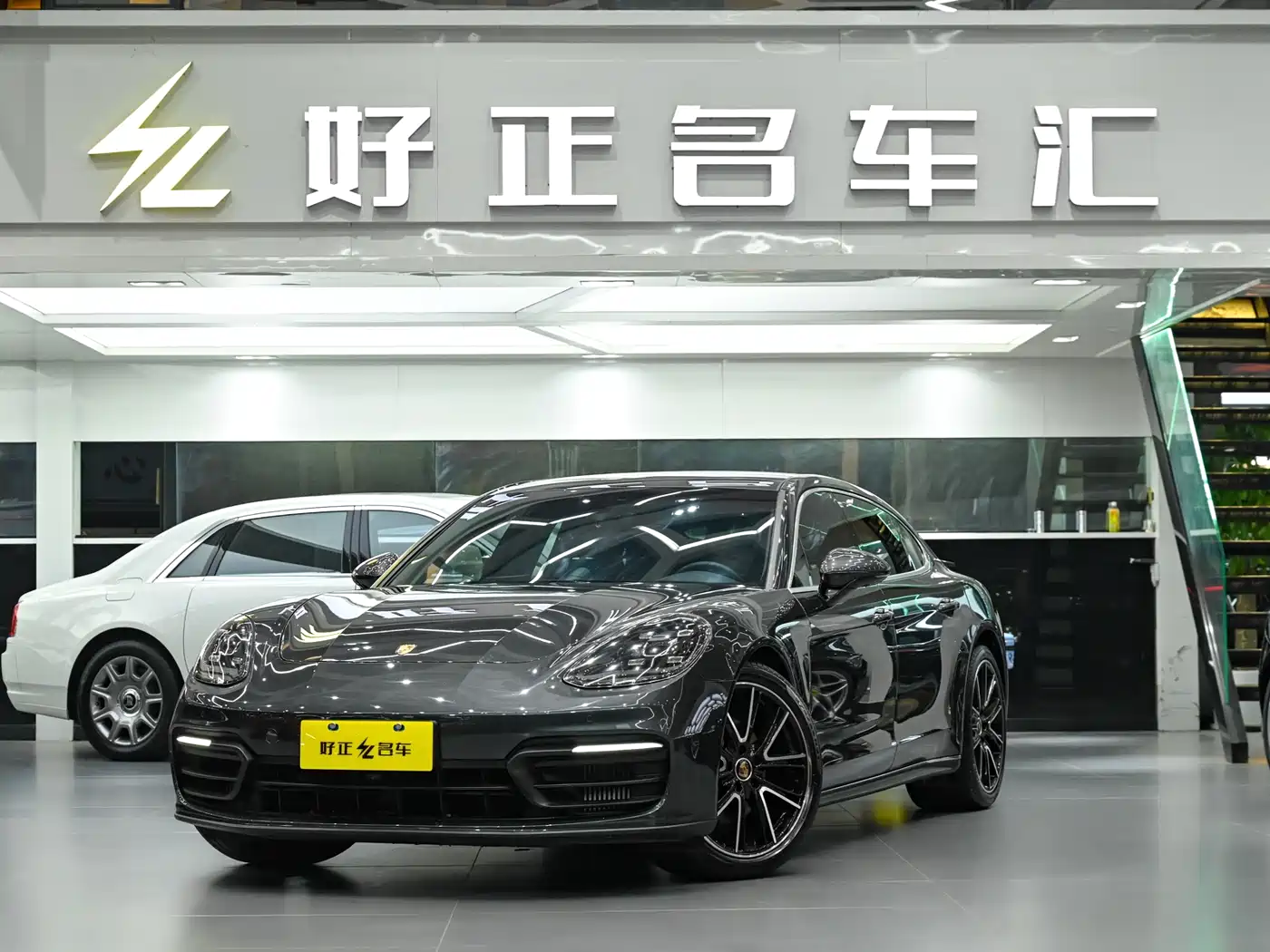 Porsche Panamera 2021 Panamera Executive Long Wheelbase 2.9T фото 2