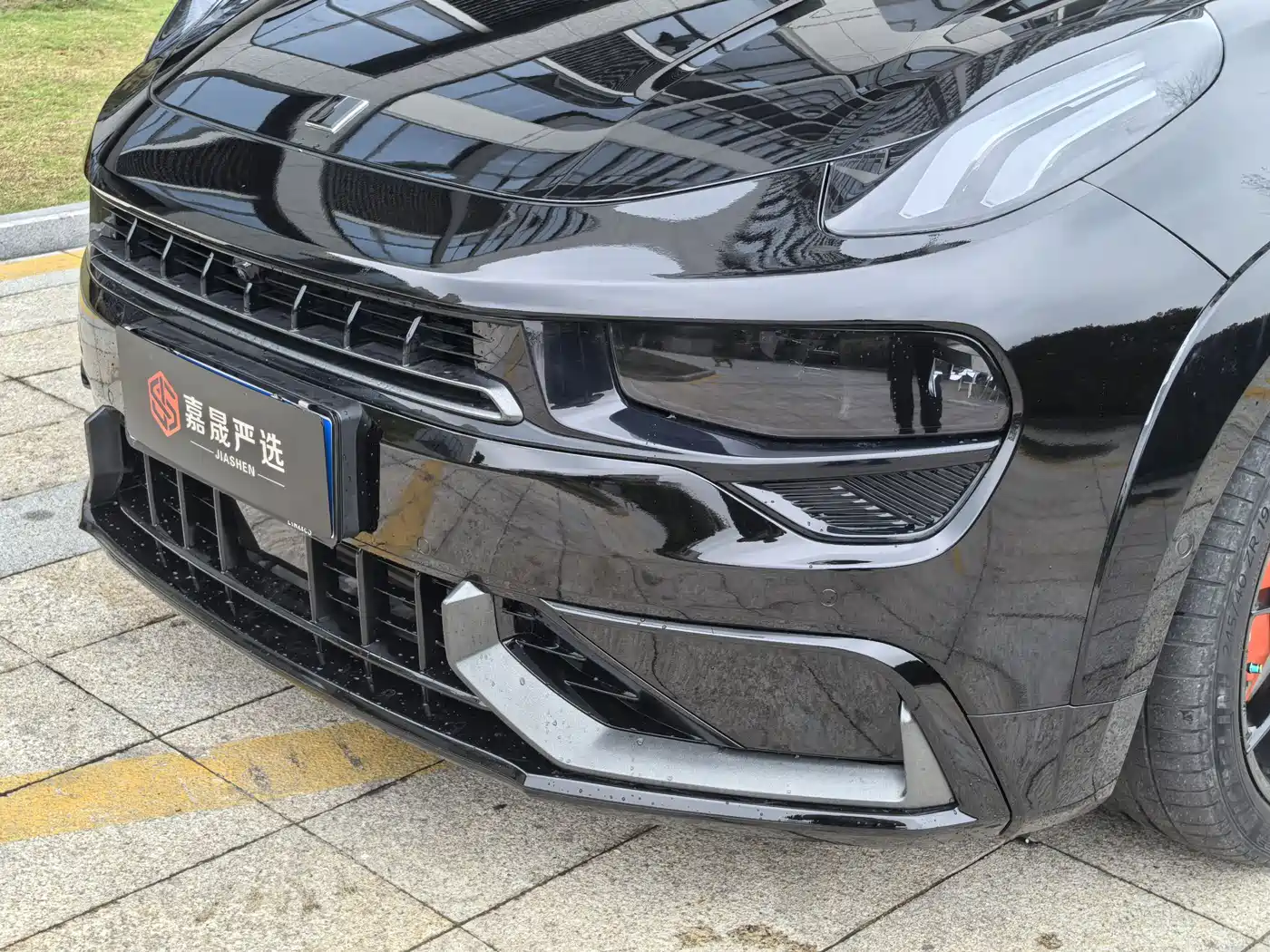 LYNK & CO. 02 HATCHBACK