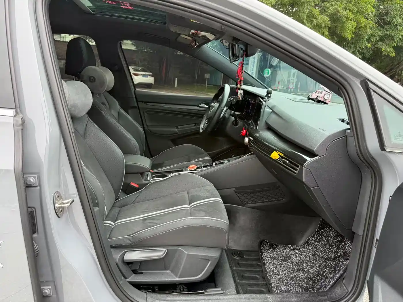 Volkswagen Golf 2021 280TSI DSG R-Line фото 6