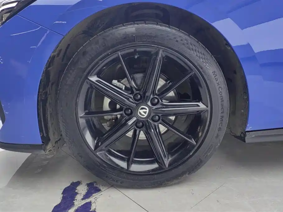 CHANGAN UNI-V