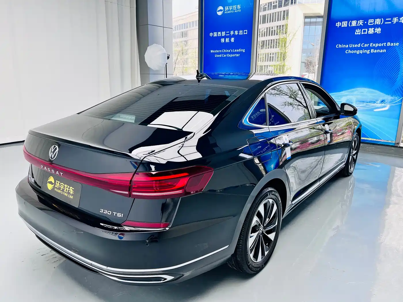 Volkswagen Passat 2023 Facelift 330TSI Starlight Elite Edition фото 8